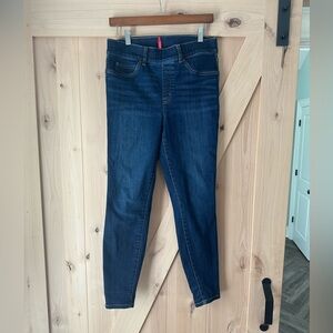 Spanx Ankle Skinny Jeans, Midnight Shade
Midnight Shade / Regular / M